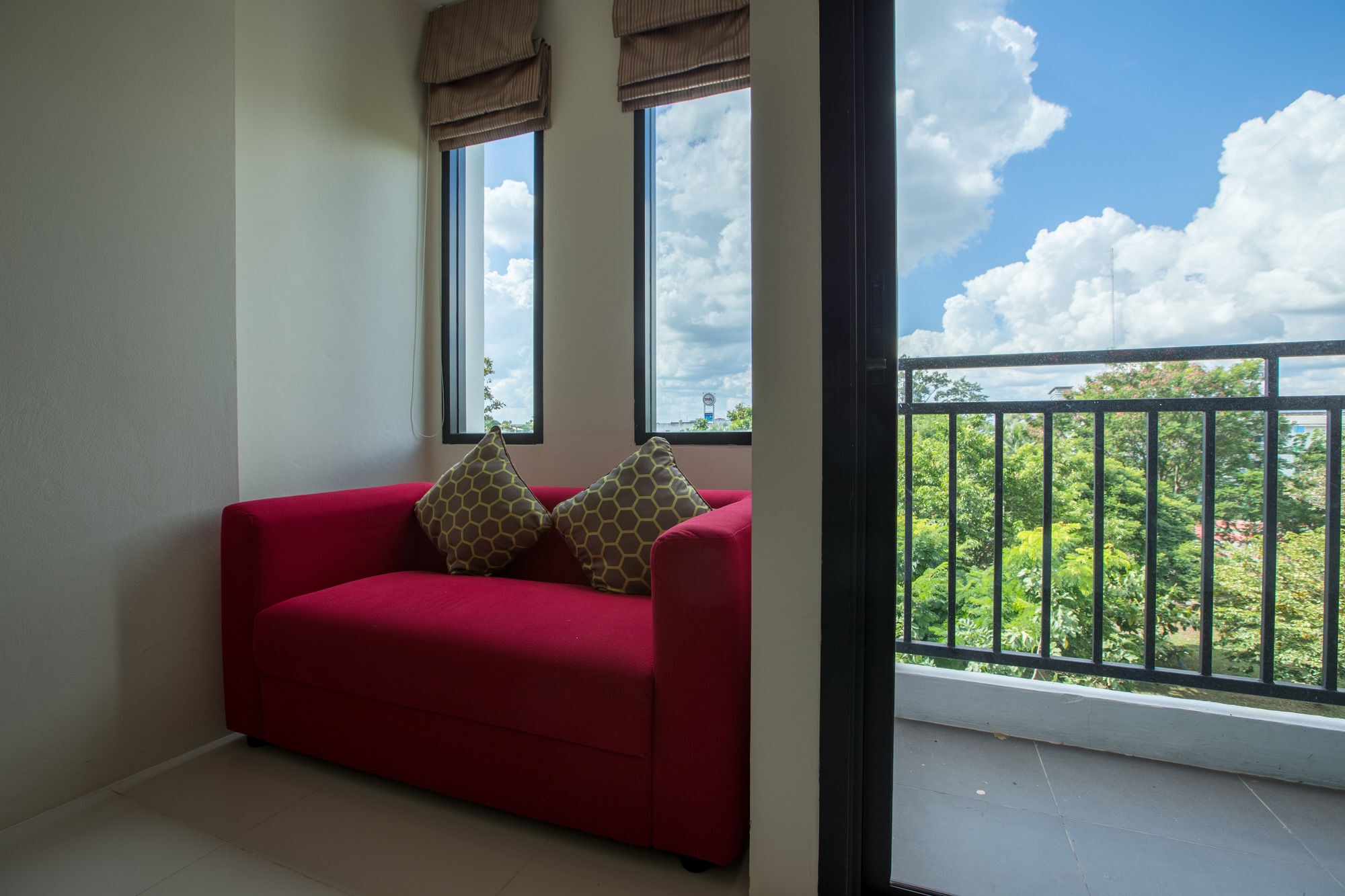 The Rich Hotel Ubonratchathani Ubon Ratchathani Dış mekan fotoğraf