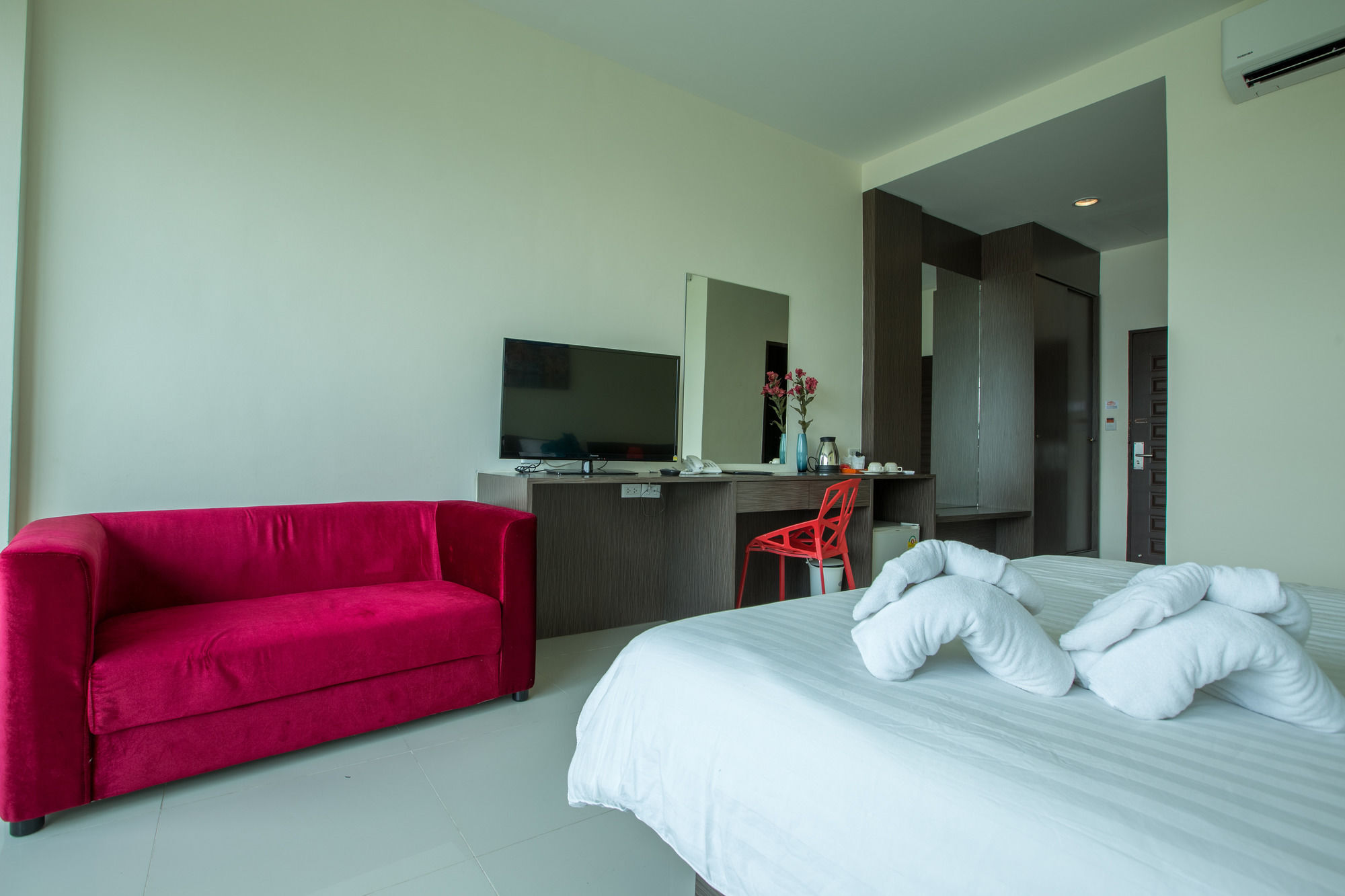 The Rich Hotel Ubonratchathani Ubon Ratchathani Dış mekan fotoğraf
